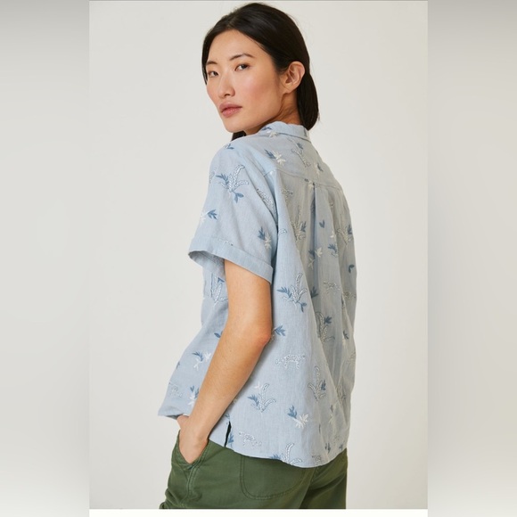 Anthropologie Maeve Embroidered Surf Buttondown Blue Medium Cheetah - Picture 3 of 8